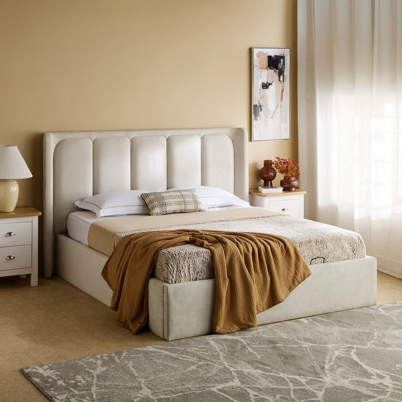 Hampton Upholstered Hydraulic Storage Queen Bed Base - 160x200 cm - Image 11