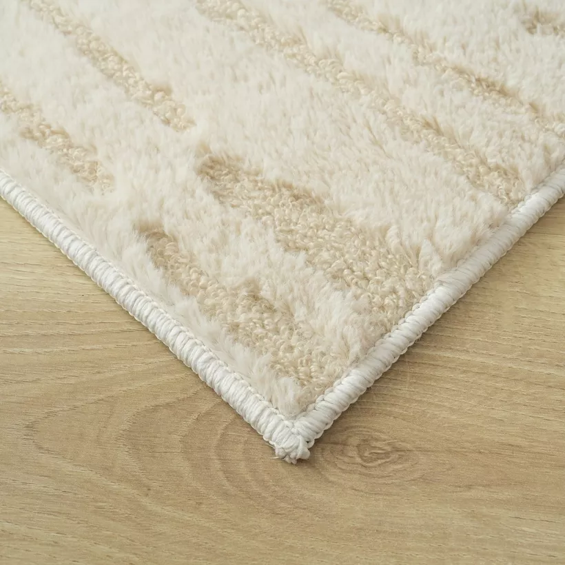 Zara Donel Jacquard Rabbit Fur Rug - 120x170 cm - Image 5