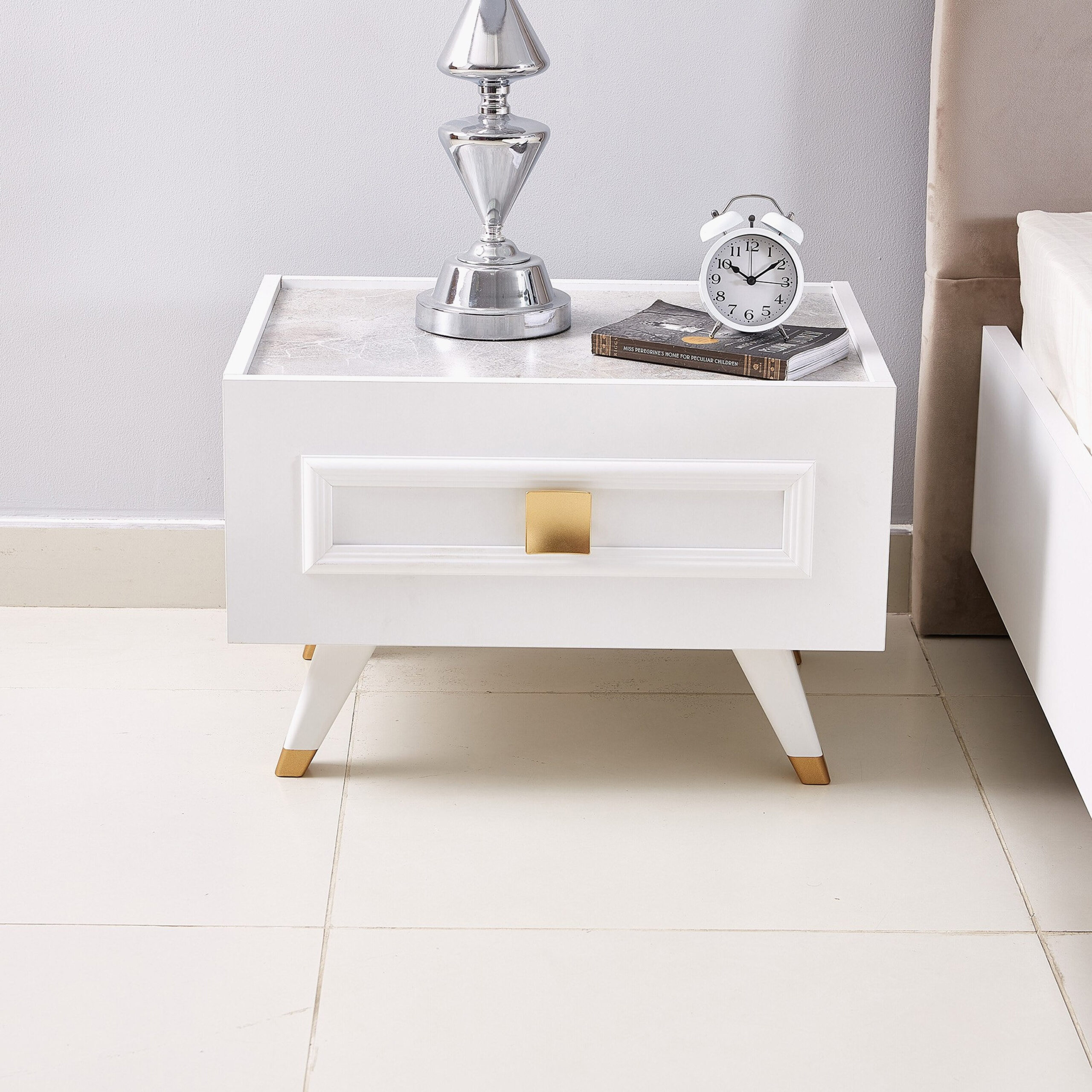 Ivanka Nightstand