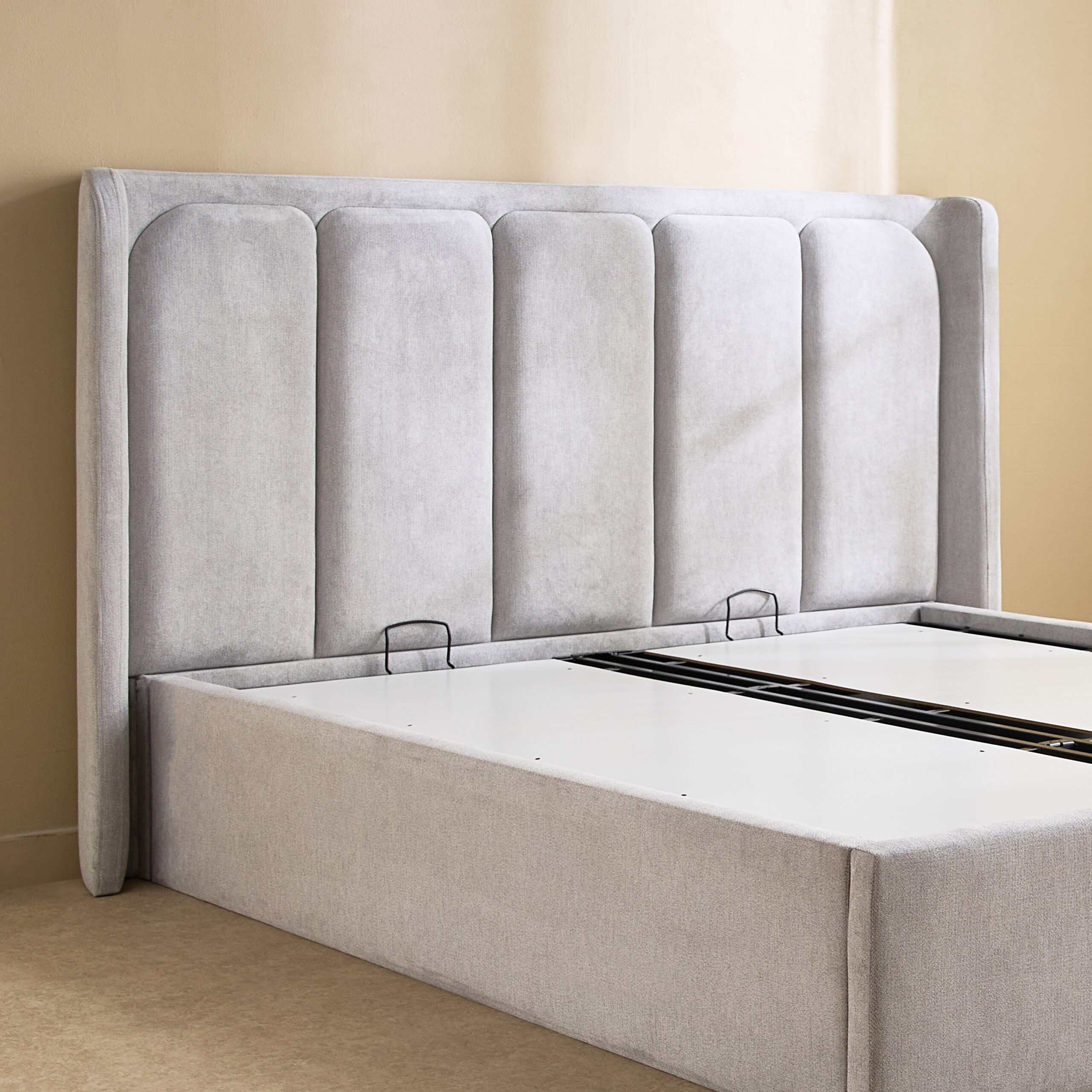 Hampton Cortona Upholstered Queen Headboard - 160x200 cm