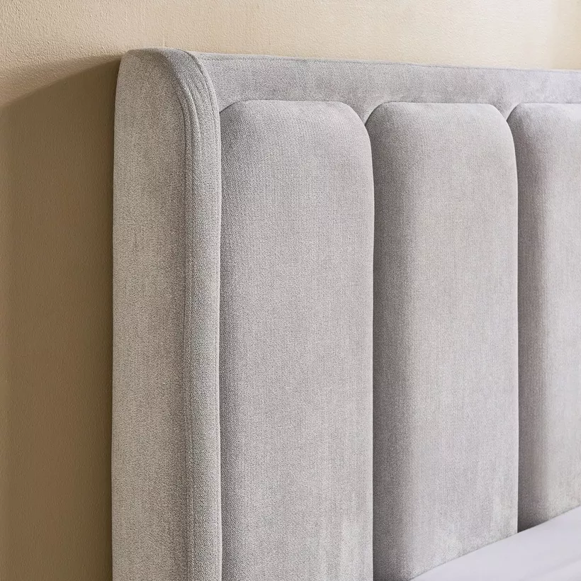 Hampton Cortona Upholstered Queen Headboard - 160x200 cm - Image 5
