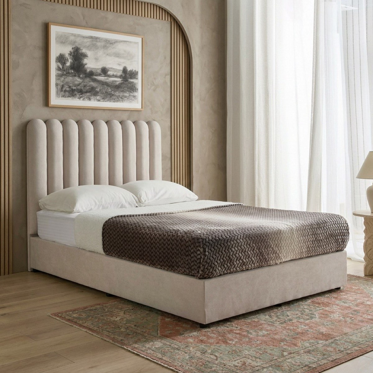 Curvy Haze Upholstered Queen Bed - 160x200 cm