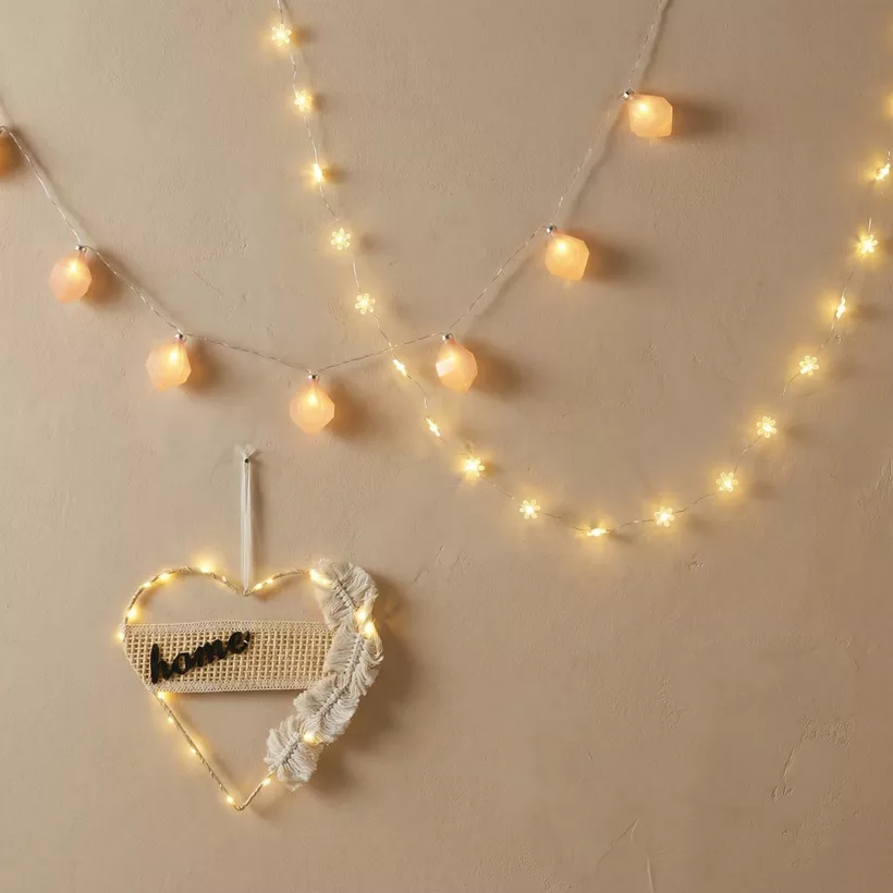 Elio 8 Warm White Glass Diamond Shape LED String Light with Timer - 1 Meter - Image 2