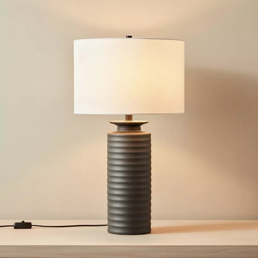 Pearson Ceramic Table Lamp with Linen Shade - 38x66.5 cm - Image 3