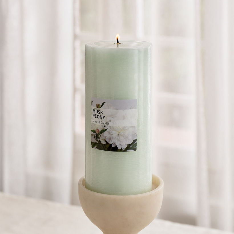 Qara Musk Peony Pillar Candle - 68x15 cm - Image 3