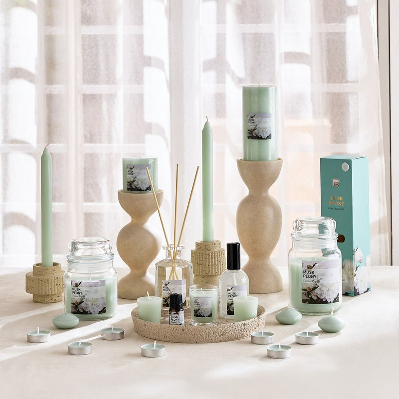 Qara Musk Peony Pillar Candle - 68x15 cm - Image 5