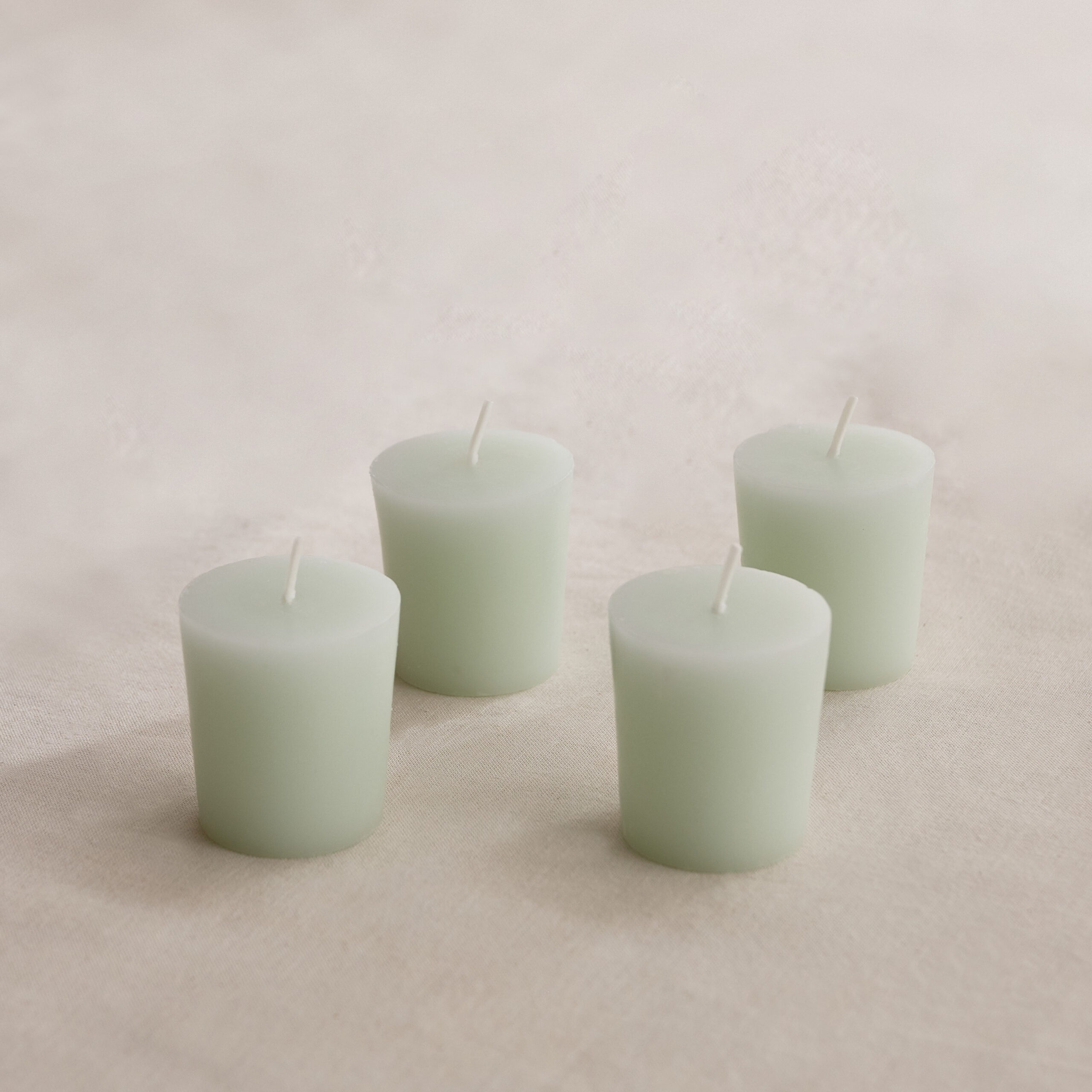 Qara Musk Peony Votive Candles - Set of 4