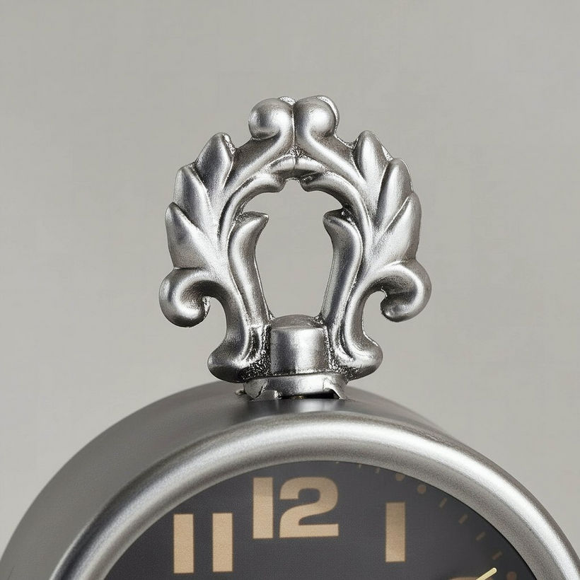 Maverick Vintage Round Table Clock - 13x6x19 cm - Image 4