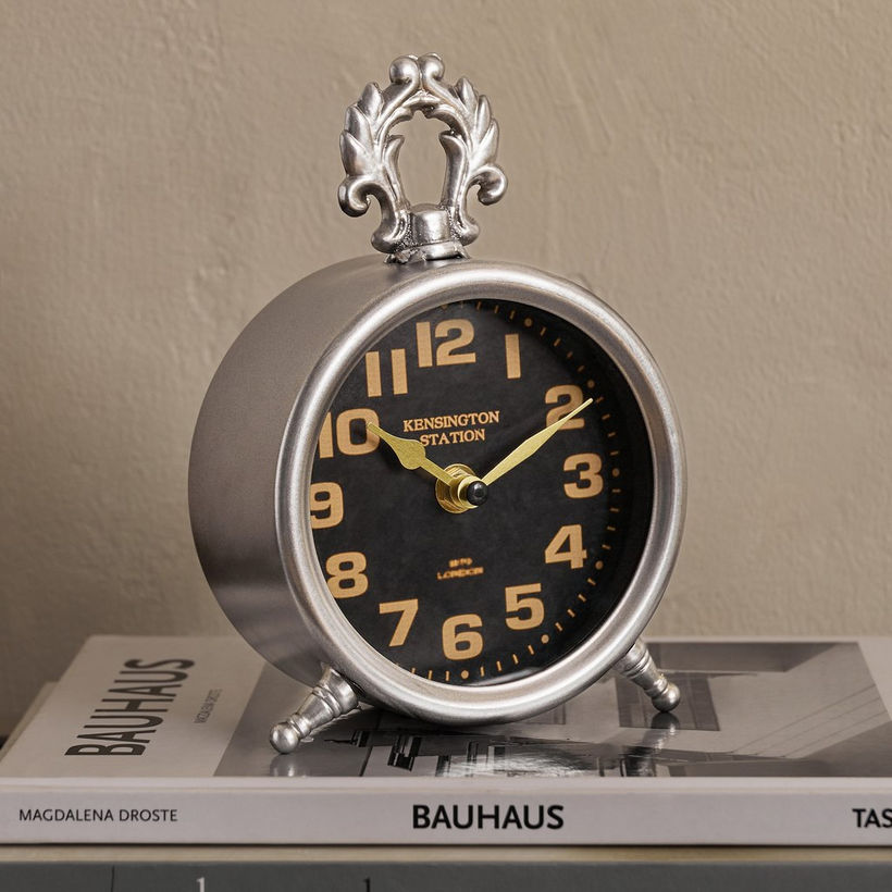 Maverick Vintage Round Table Clock - 13x6x19 cm - Image 6