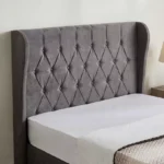 Curvy Chester Queen Upholstered Bed - 140x200 cm