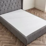Curvy Chester Queen Upholstered Bed - 140x200 cm
