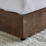 Curvy Chester Single Upholstered Bed - 90x200 cm