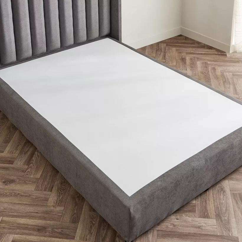 Curvy Clark Upholstered Queen Bed - 140x200 cm - Image 7