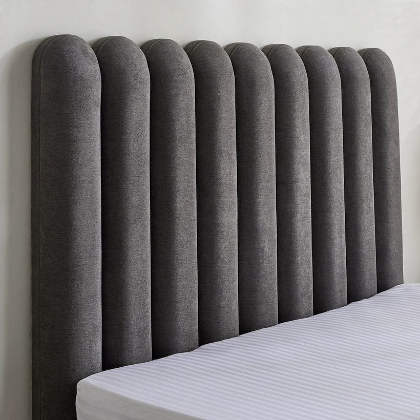 Curvy Haze Upholstered Queen Bed - 140x200 cm - Image 6