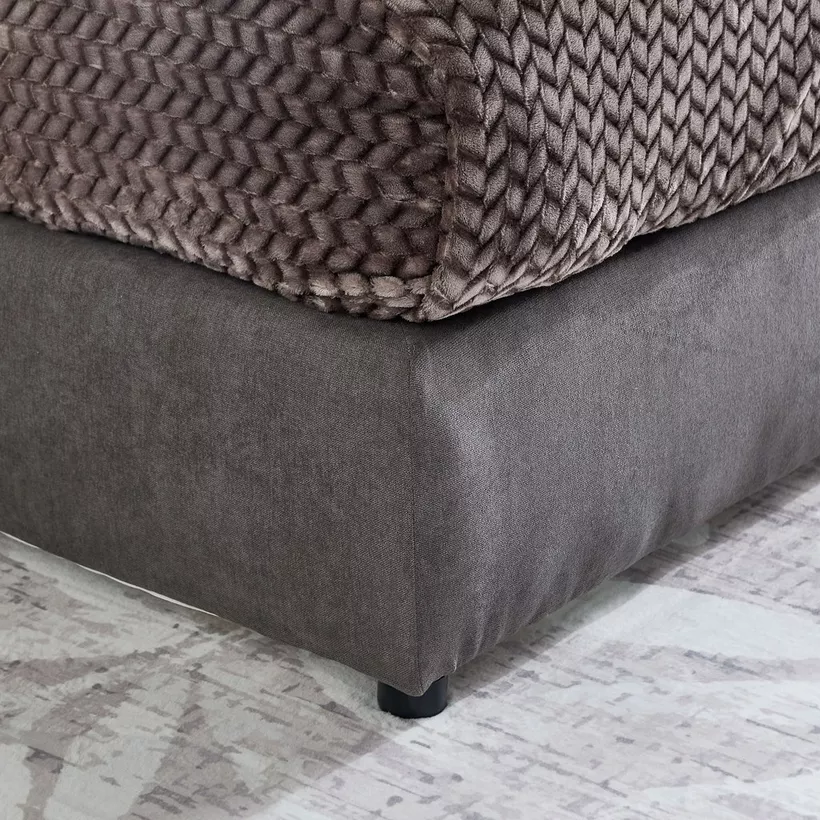 Curvy Linear Upholstered Queen Bed - 140x200 cm - Image 8