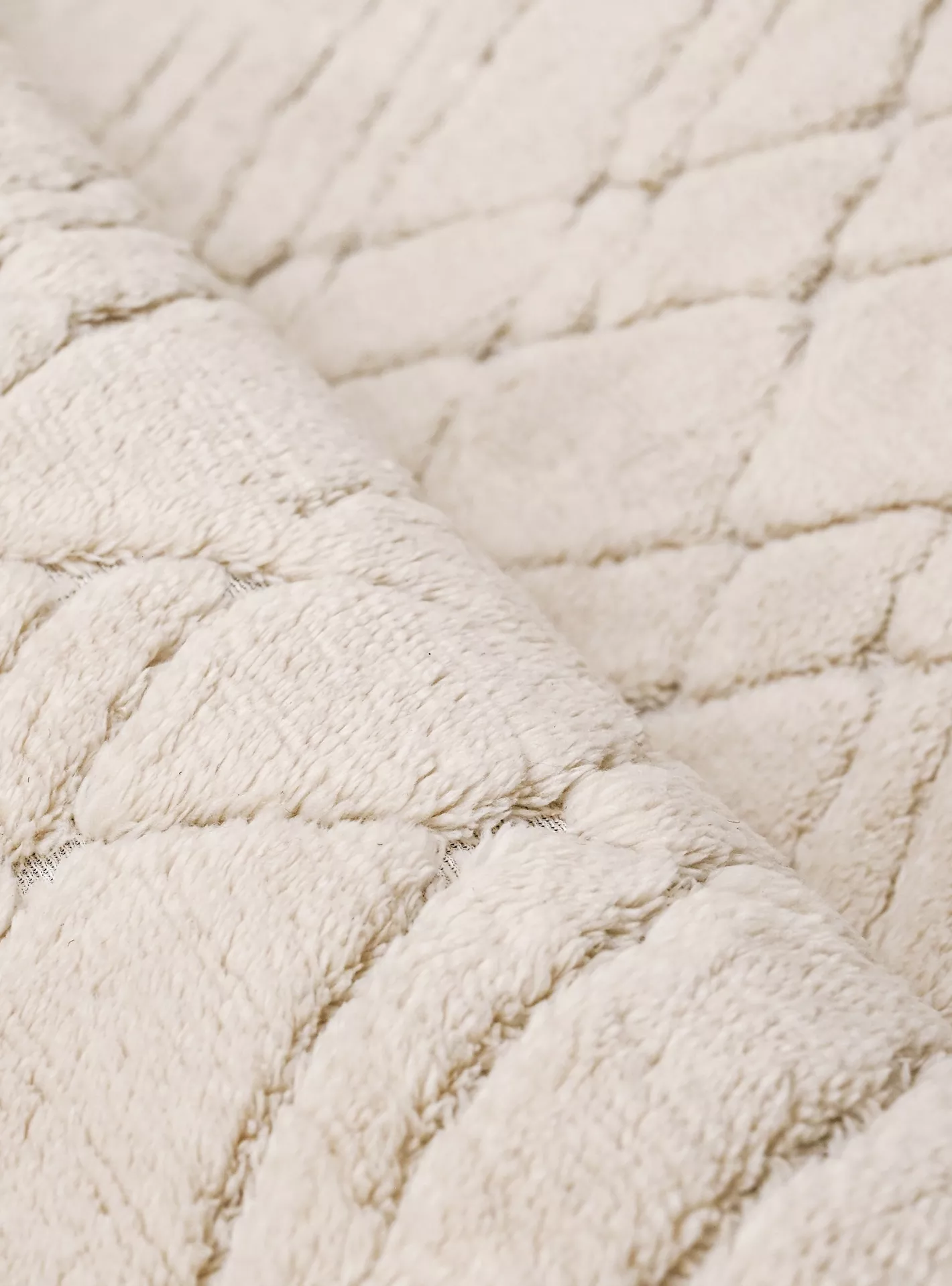 Velvet Carved Rug - 200x300 cm - Image 2