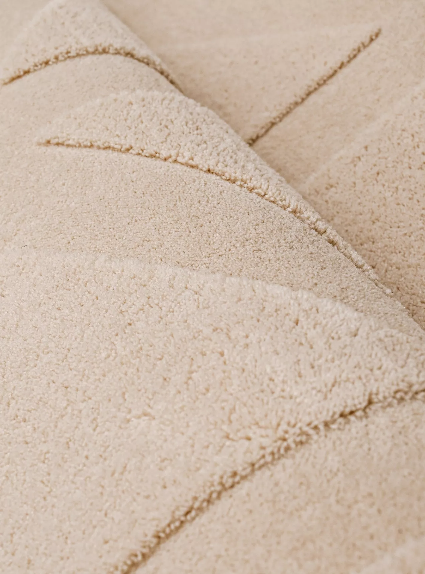Cloud Geometrical Fur Rug - 160x230 cm - Image 2