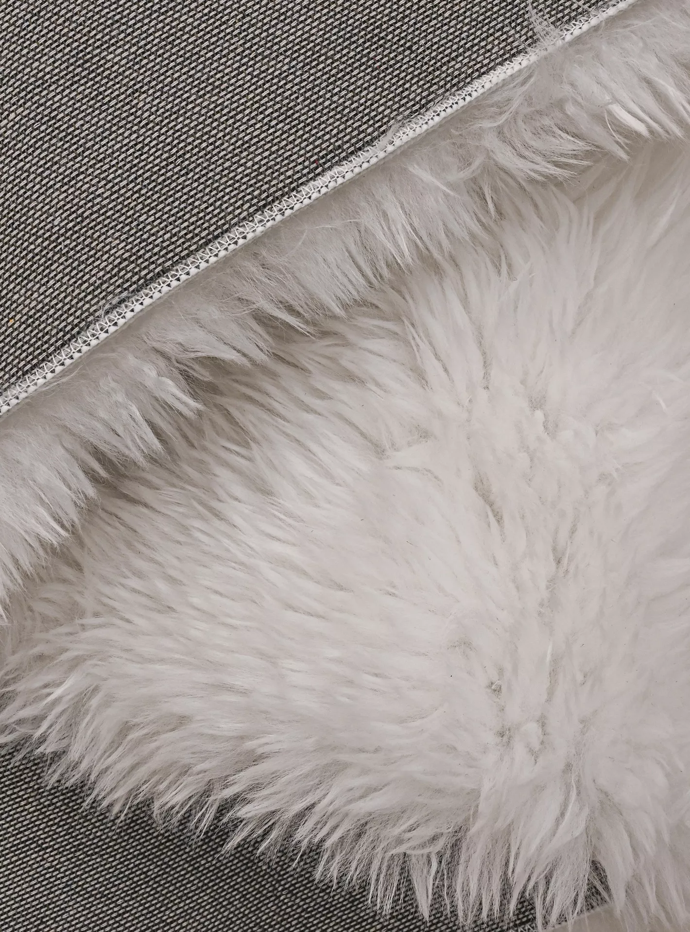 New Faux Rabbit Frizzy Tie Dyed Rabbit Fur Rug - 230x160 cm - Image 4