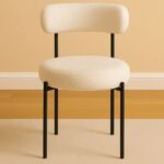 Round Upholstered Boucle Dining Room Chair Mid-Century Modern Kitchen Chairs Curved Backrest Chairs for Dining Room Black Metal Legs