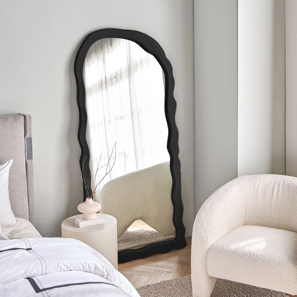 Design Box Ripple Frame Mirror- Black - Image 3
