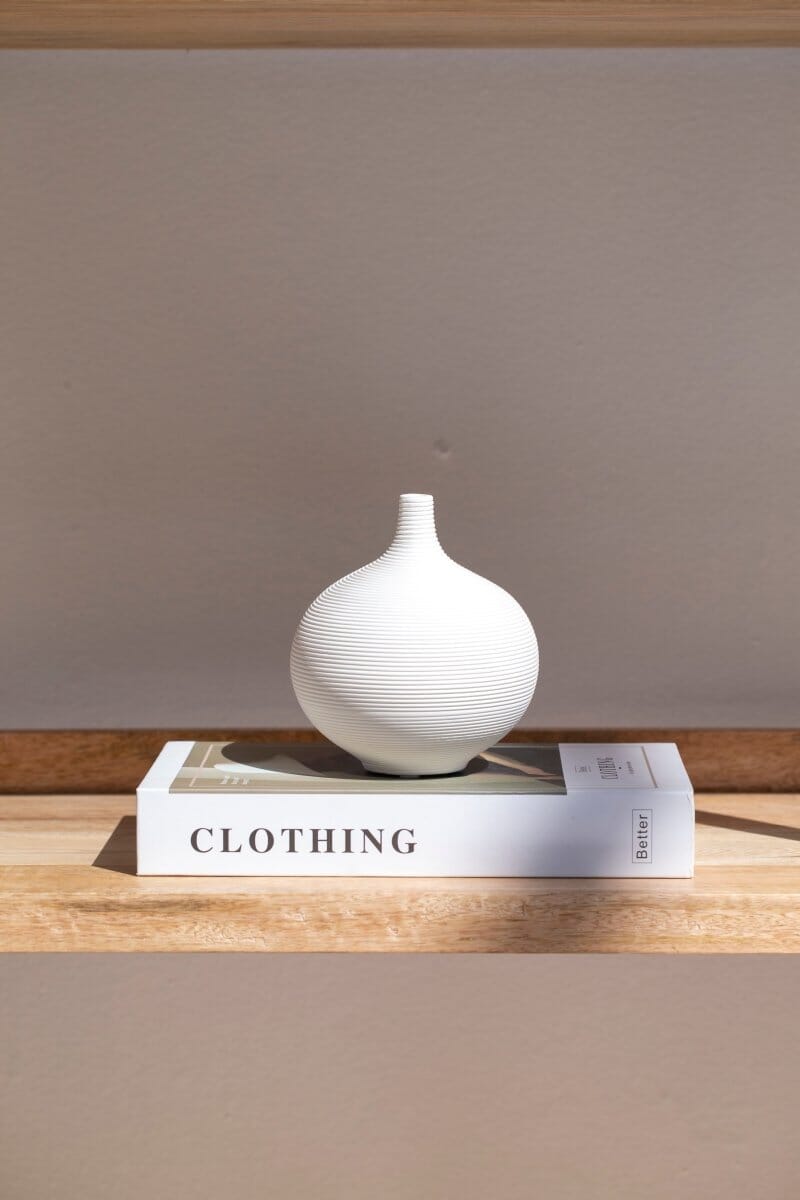 Minimalist Round Shape Ceramic Vase - Image 6