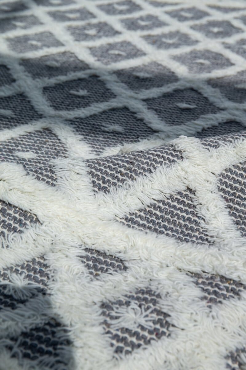 White Diamonds - Grey Woven Rug - Image 5