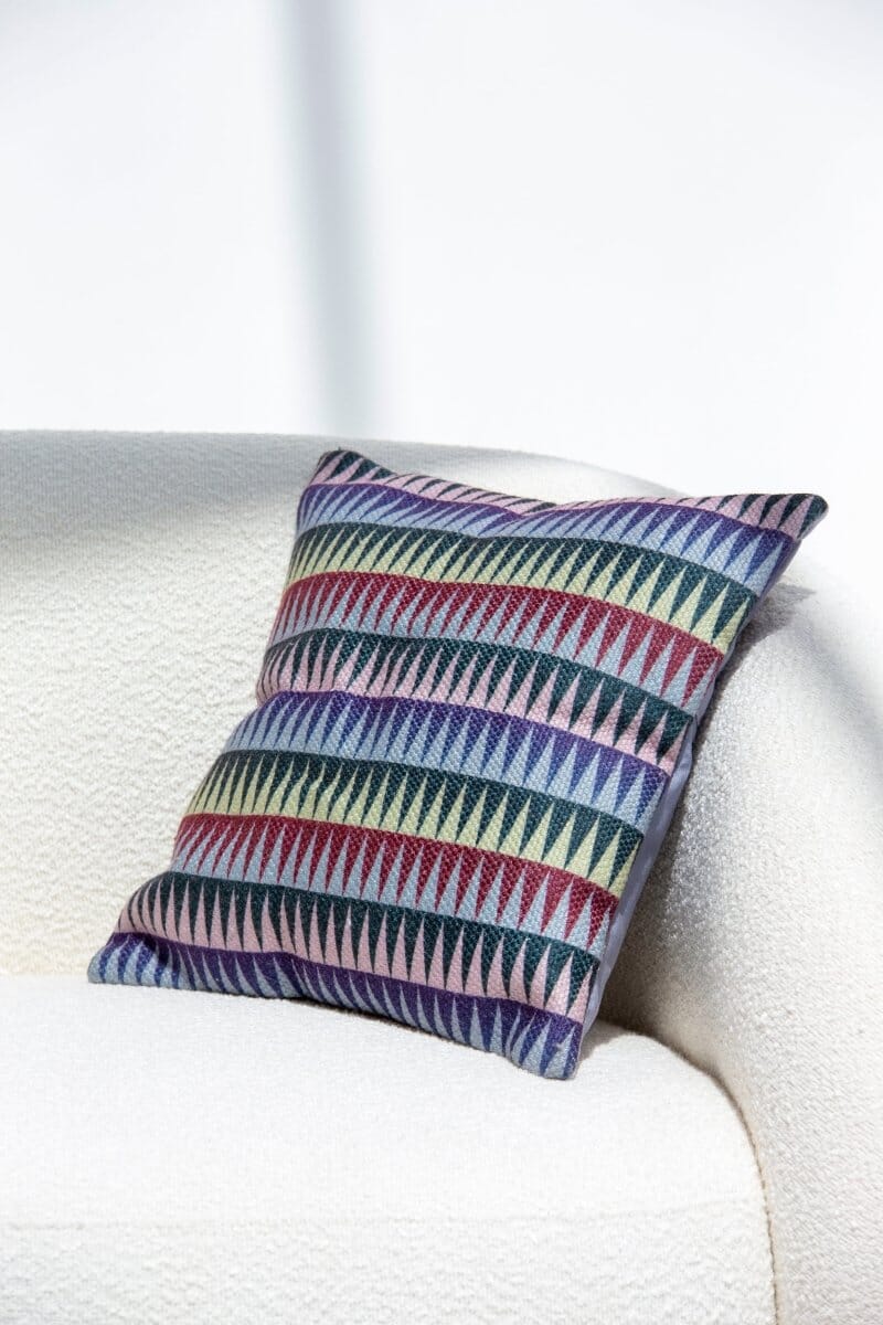 Triangular Multi-Colored Polyester Cushion Cover (45x45CM)
