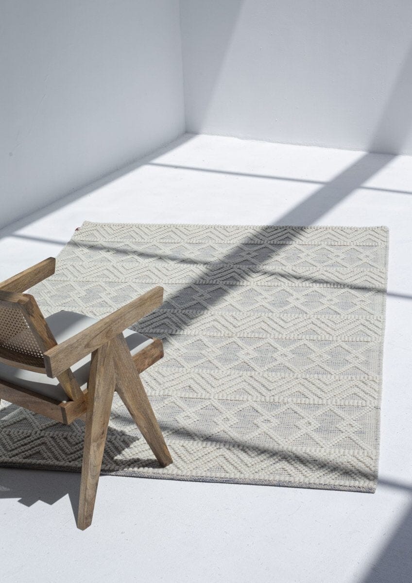 Azure Breeze - Light Blue Undertone Woven Rug - Image 3
