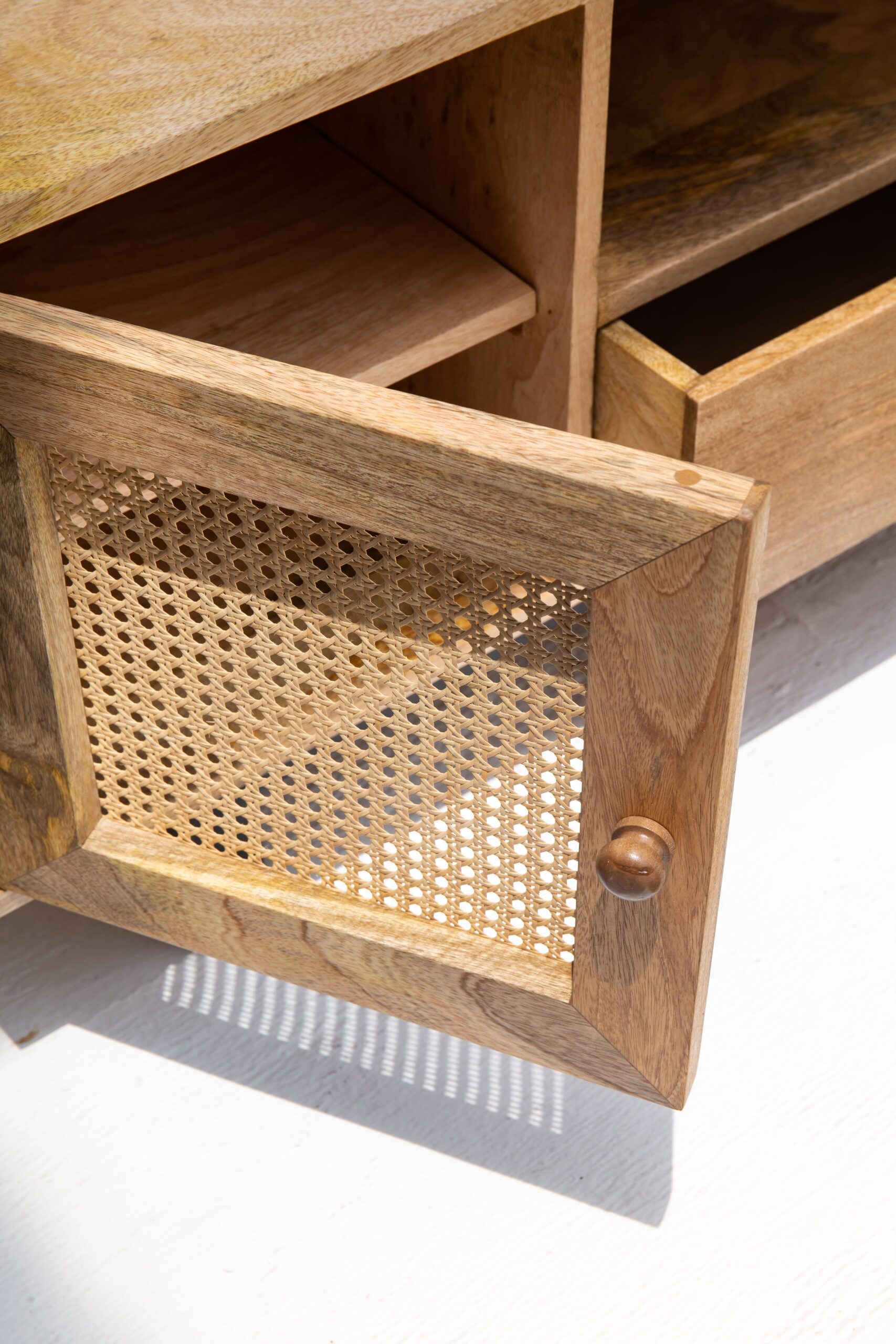 Alan Rattan Doors TV Unit - Image 4