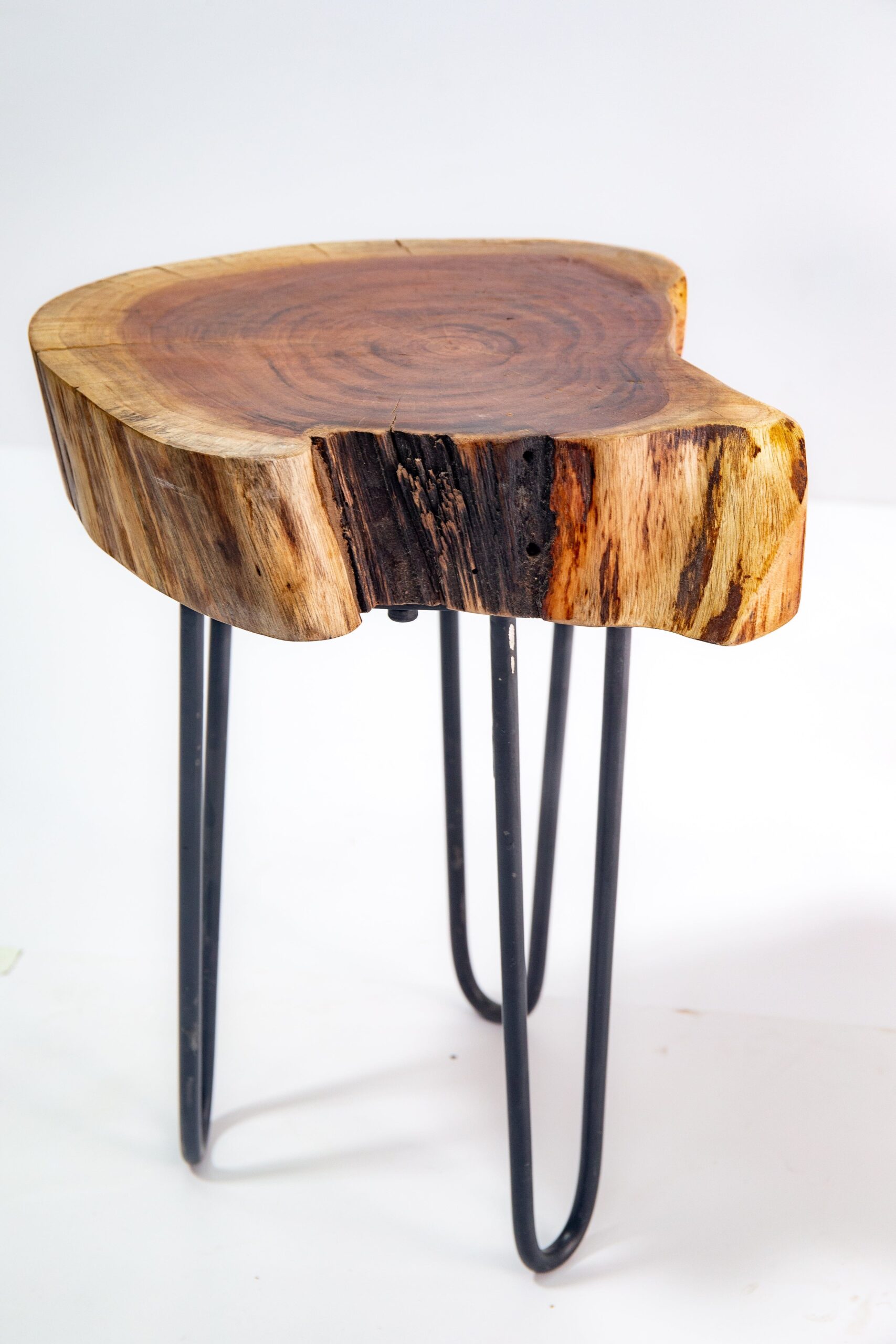 Serel Tree Stump Side Table with Hairpin Legs - Image 10