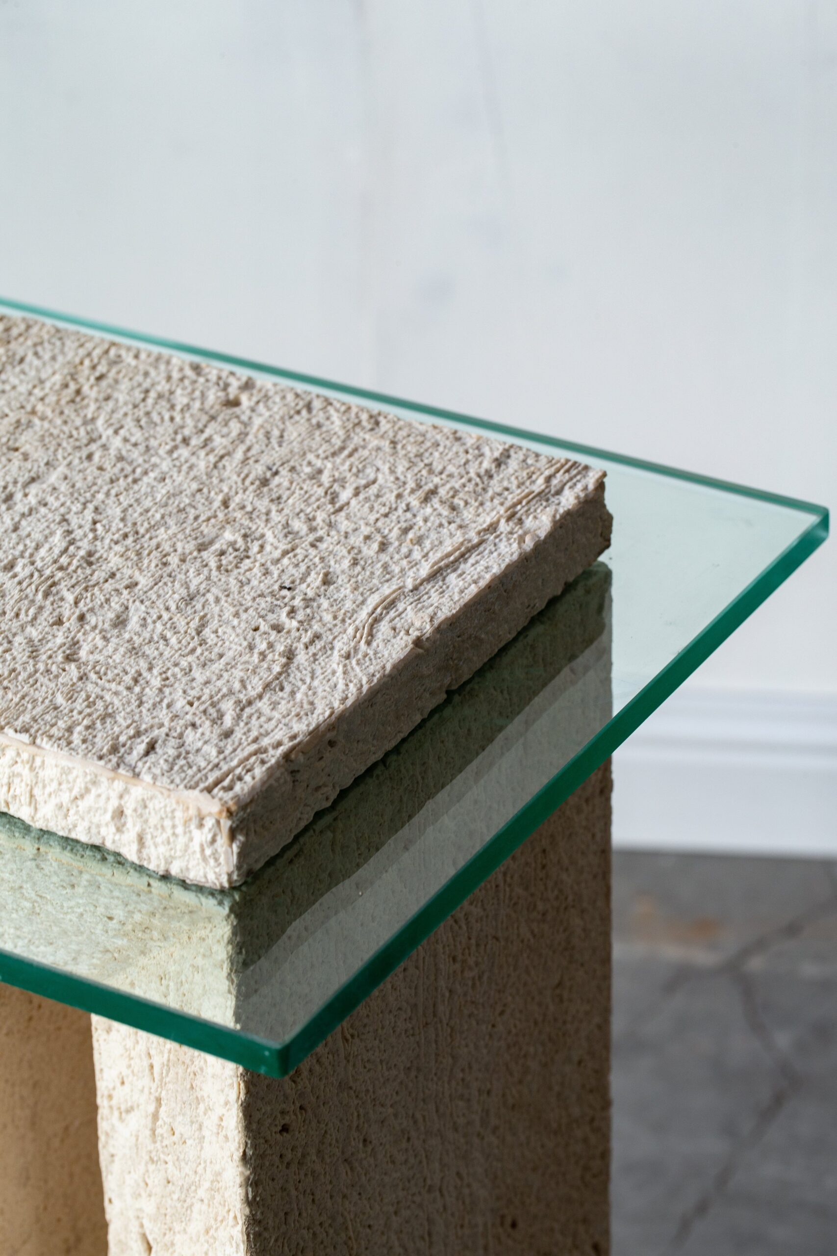 Sadie Minimalist Travertine Plinth with Glass Top - Image 3