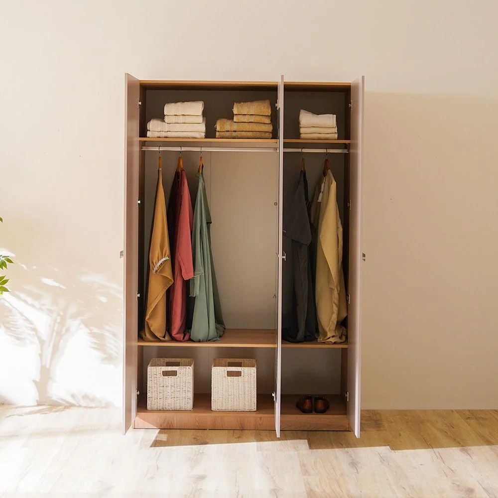 Cardano 3 Door Wardrobe With Mirror Inside-Natural Oak/Champagne - Image 4