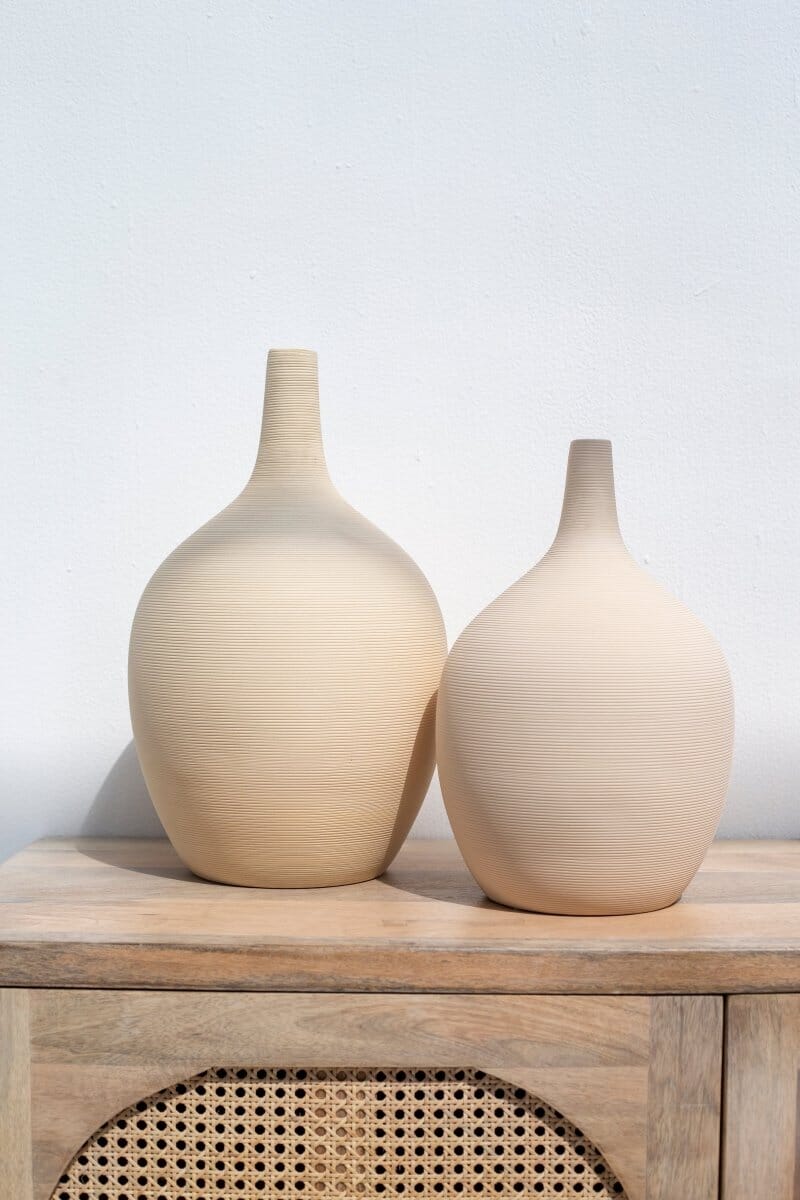 Off White Ceramic Large Vase - Image 4