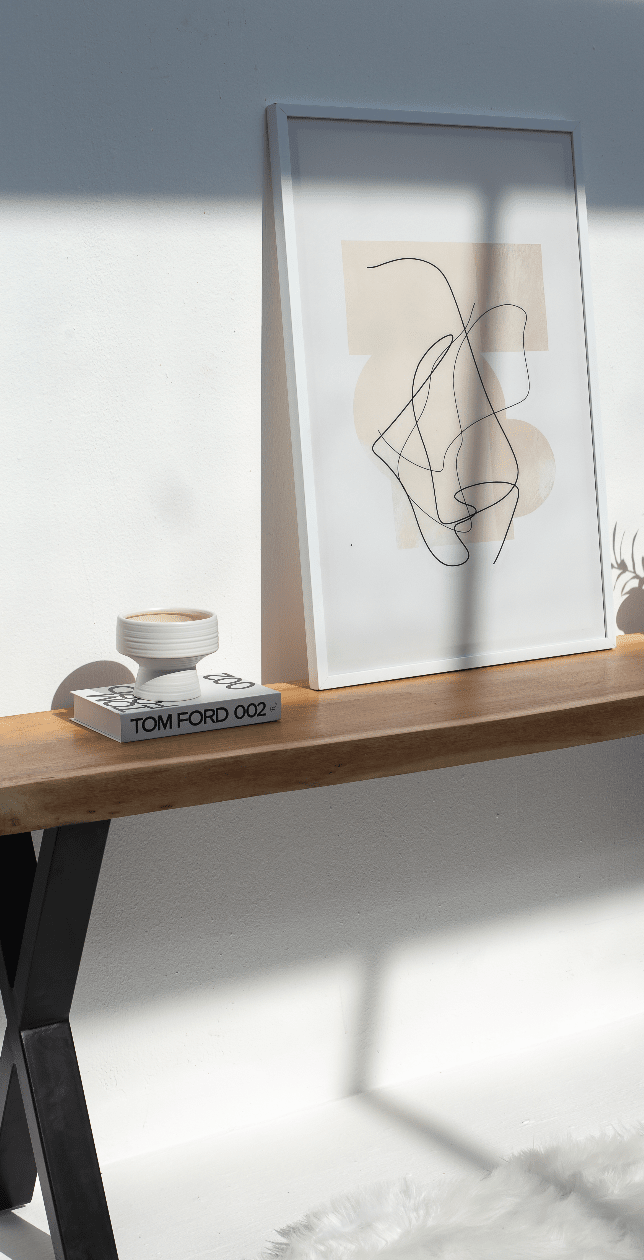 White Plate Ceramic Vase - Image 5