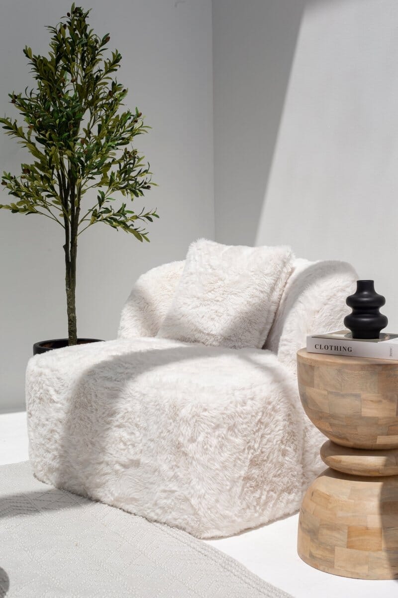 Fleur Off-White Fur Lounge Sofa Chair - Image 4