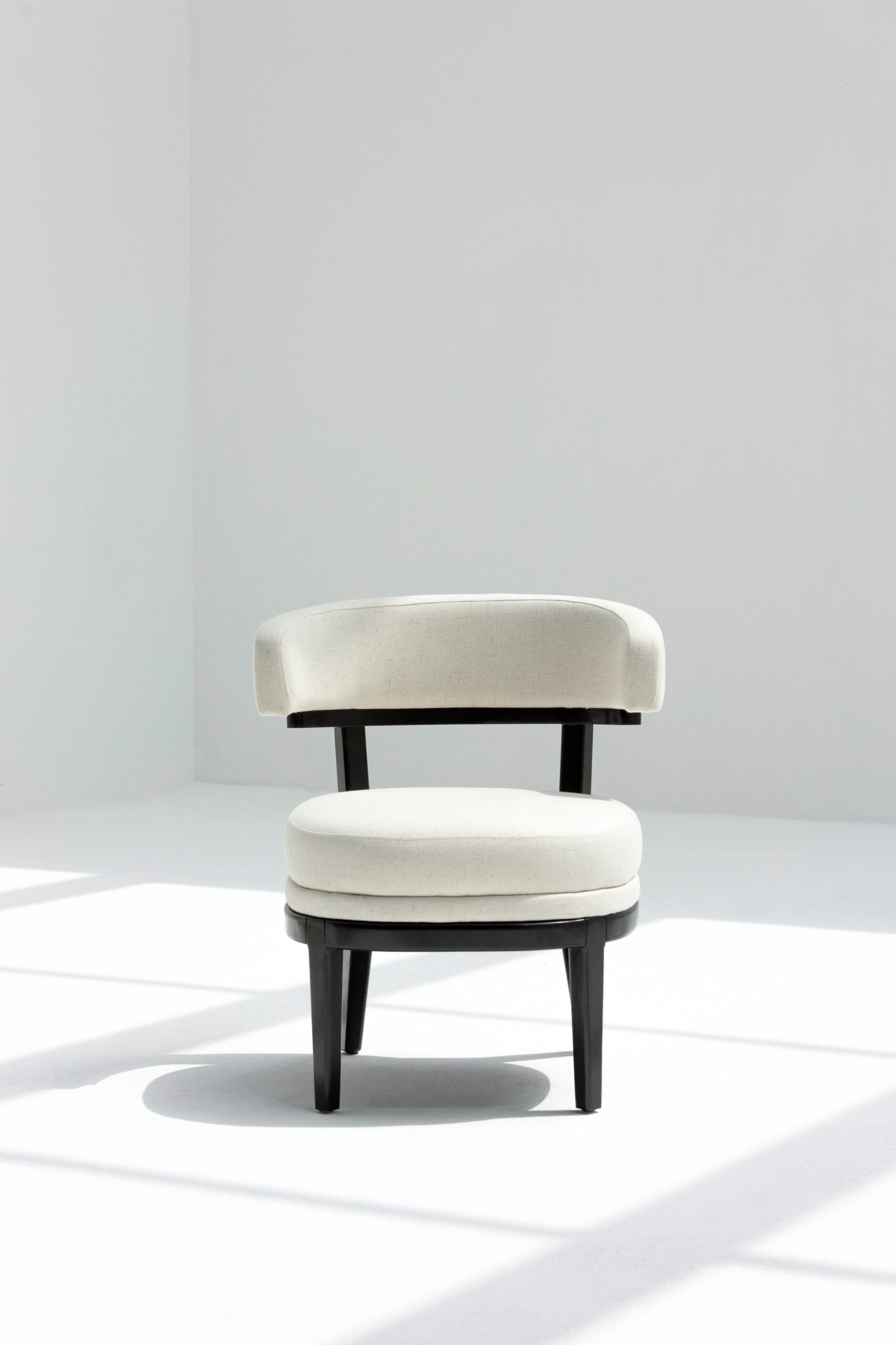 Valencia Lounge Chair - Image 5