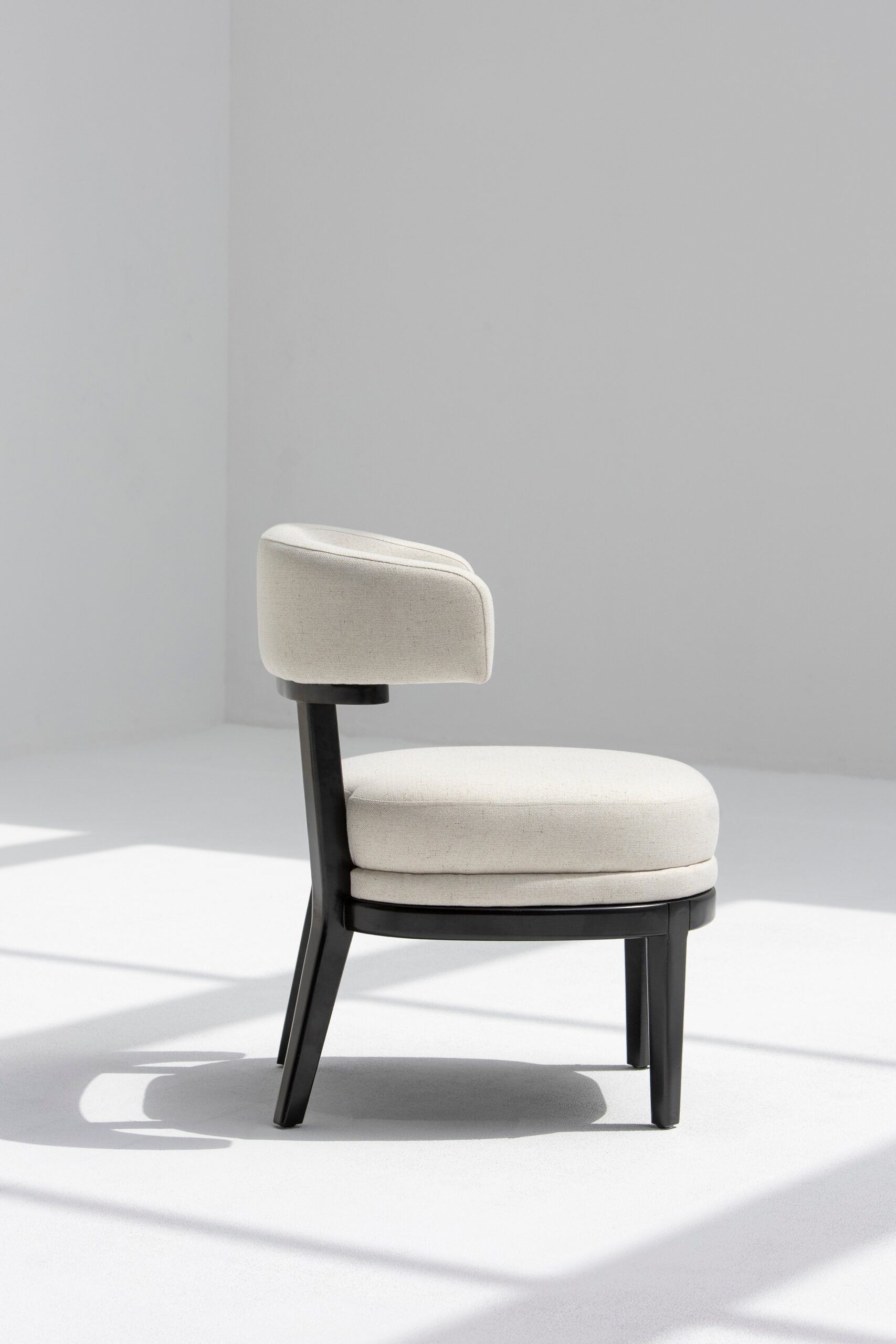 Valencia Lounge Chair - Image 6
