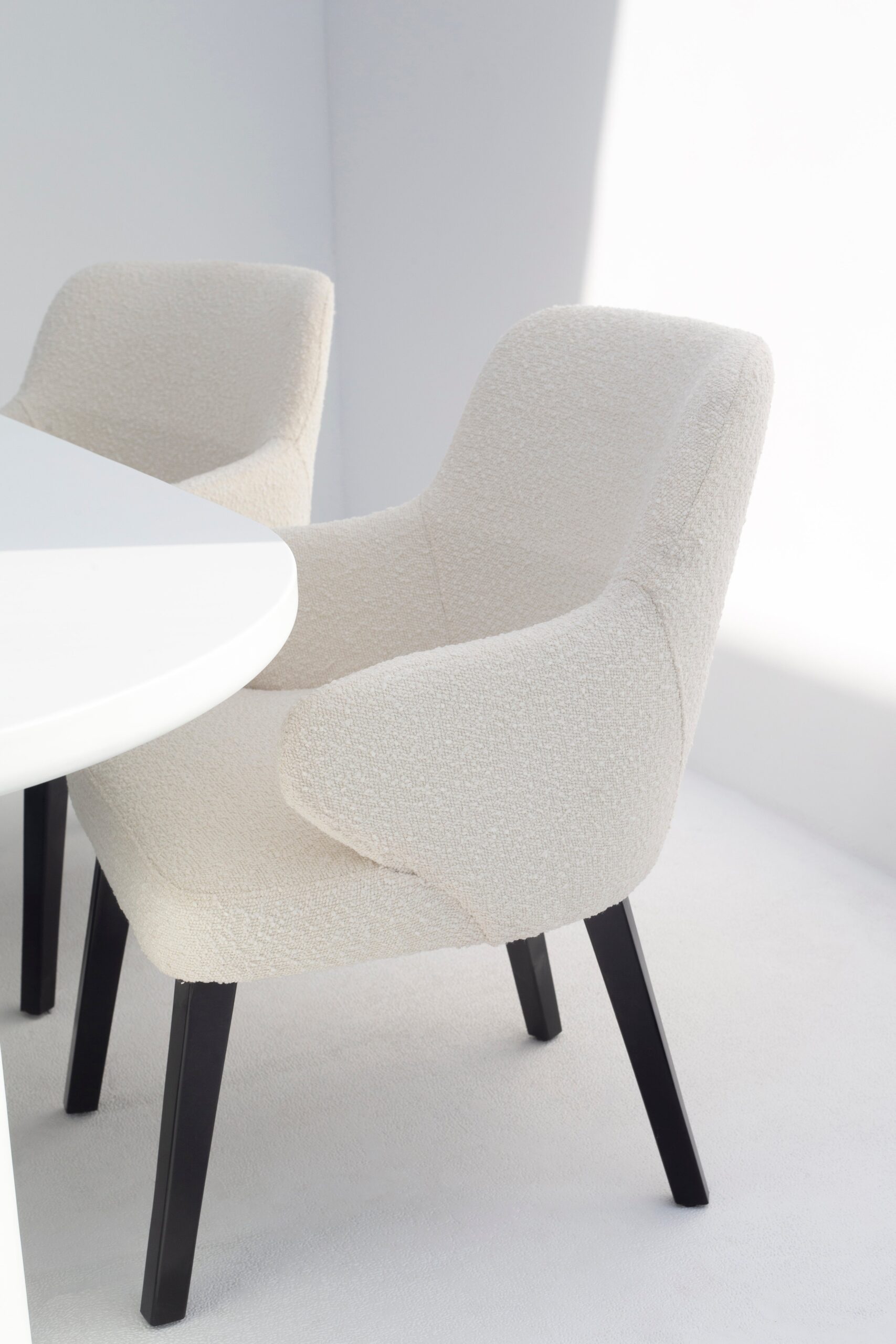 Saveria Boucle Dining Chair - Image 4