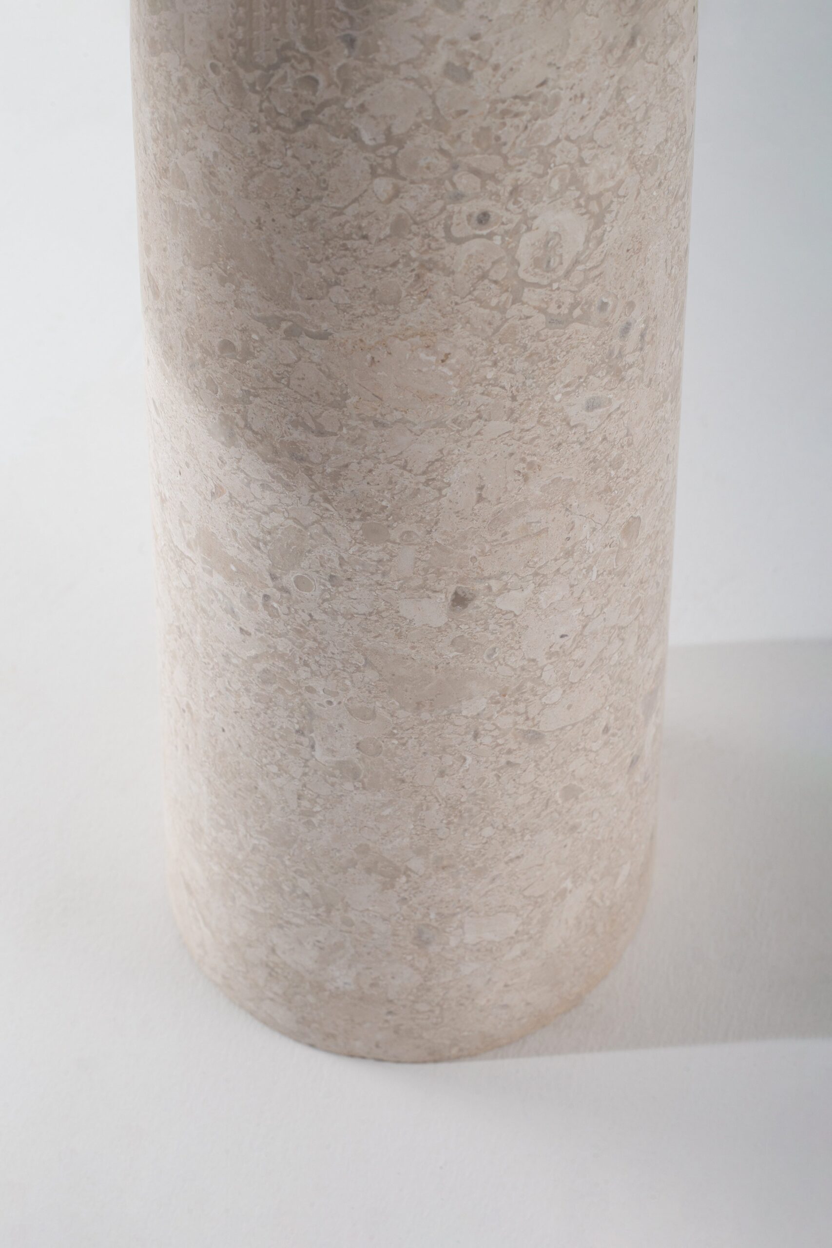 Tarell Solid Oryx Marble Plinth - Image 2