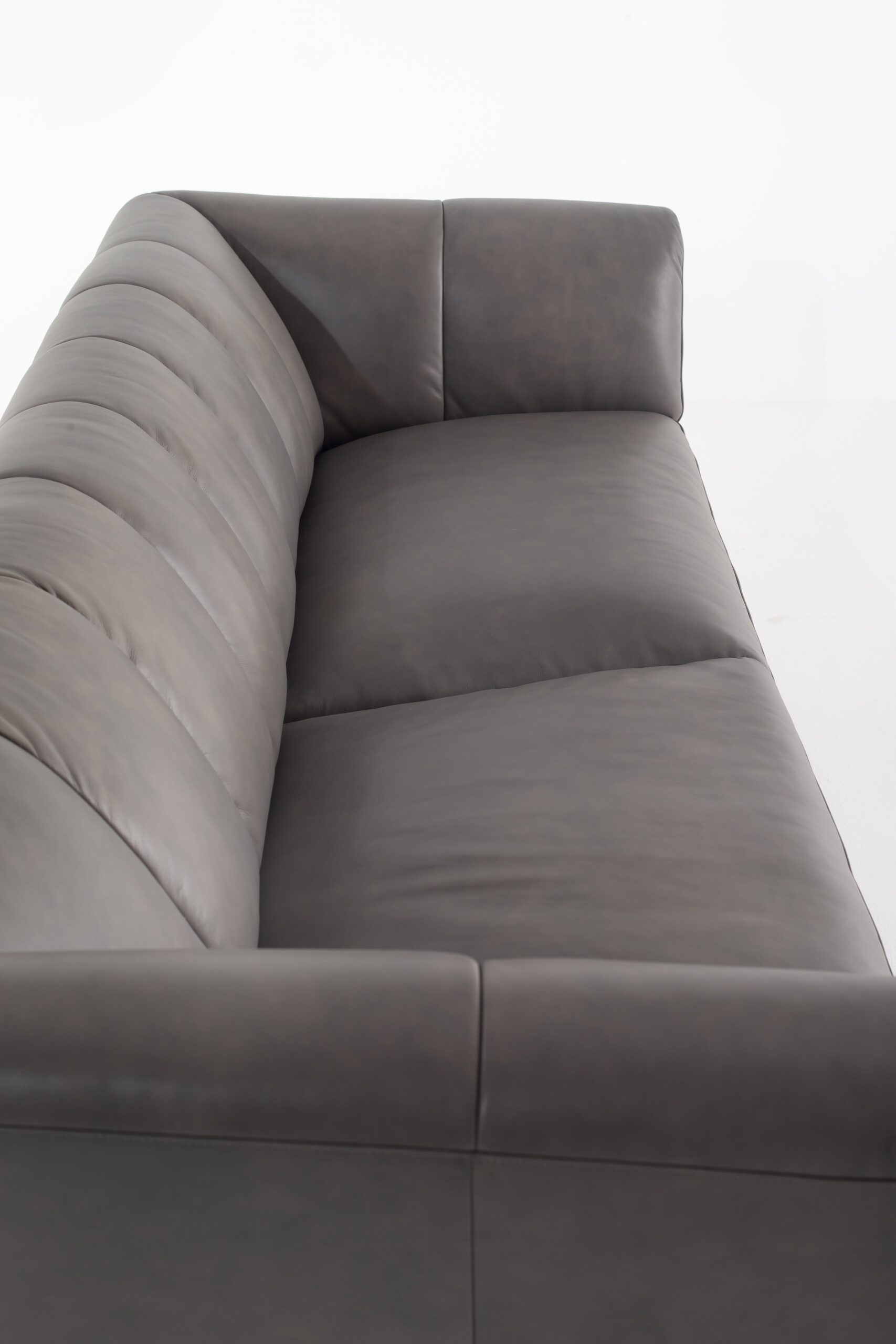 Svetlana Leather Sofa - Image 8