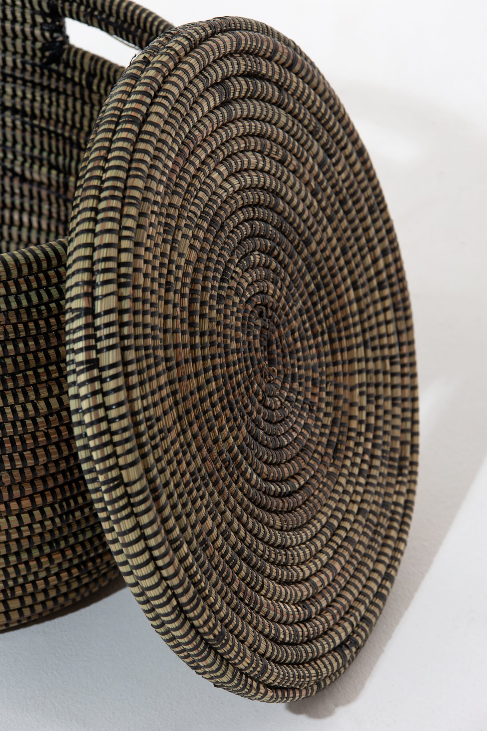 Chinara Handmade Black Basket (Set of 2) - Image 3