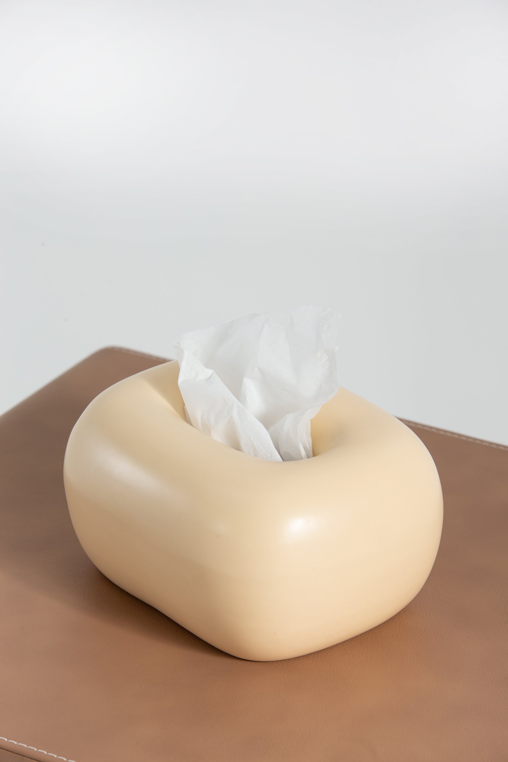 Creamy Ivory Ceramic Tissue Holder - Image 2
