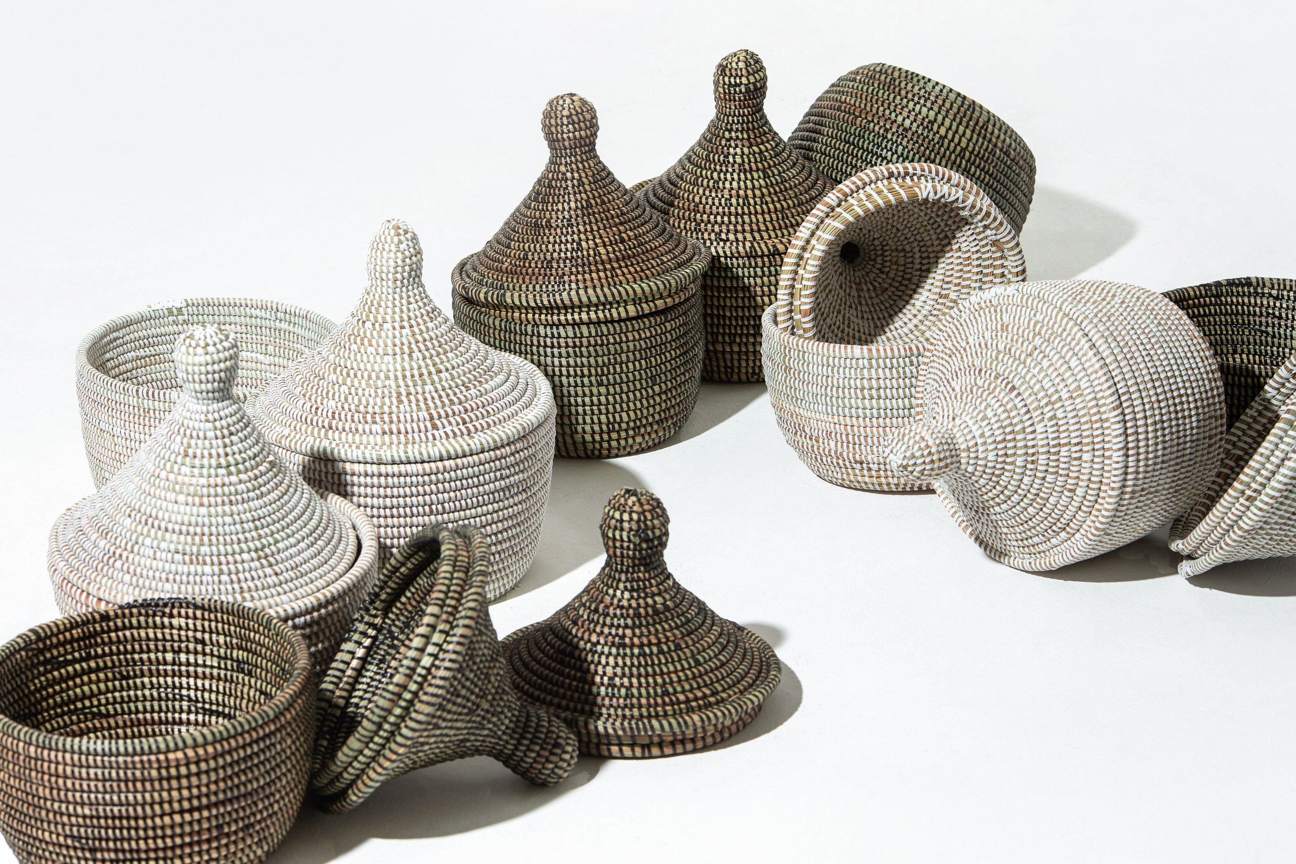 Mini Maisha White Woven Handmade Basket - Image 4