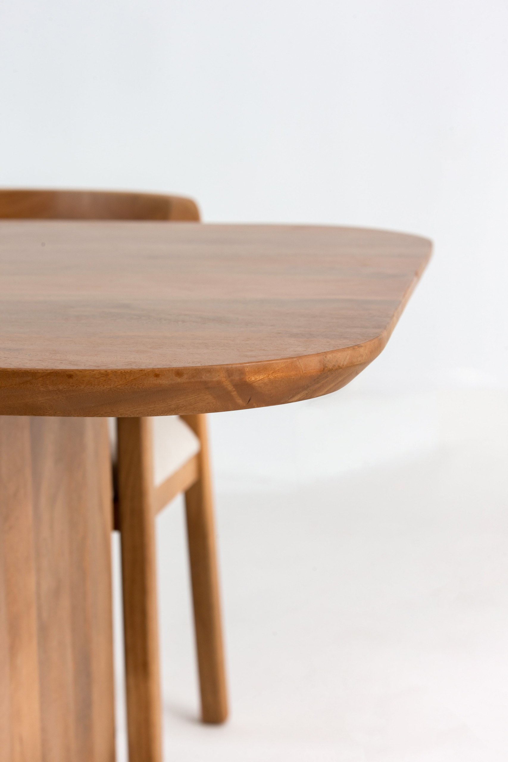 Valina Wooden Dining Table - Image 4
