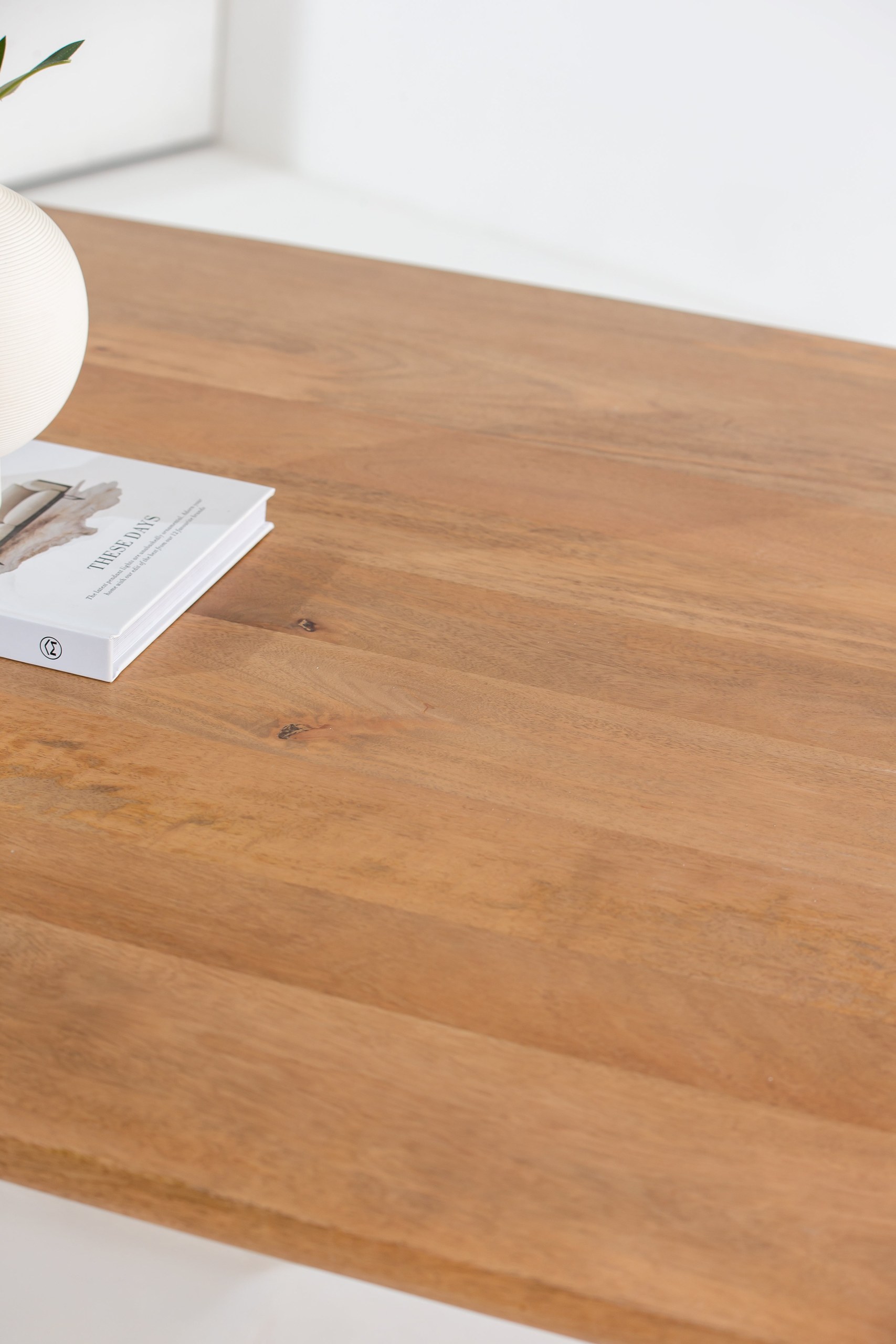 Zandria Wooden Dining Table - Image 3