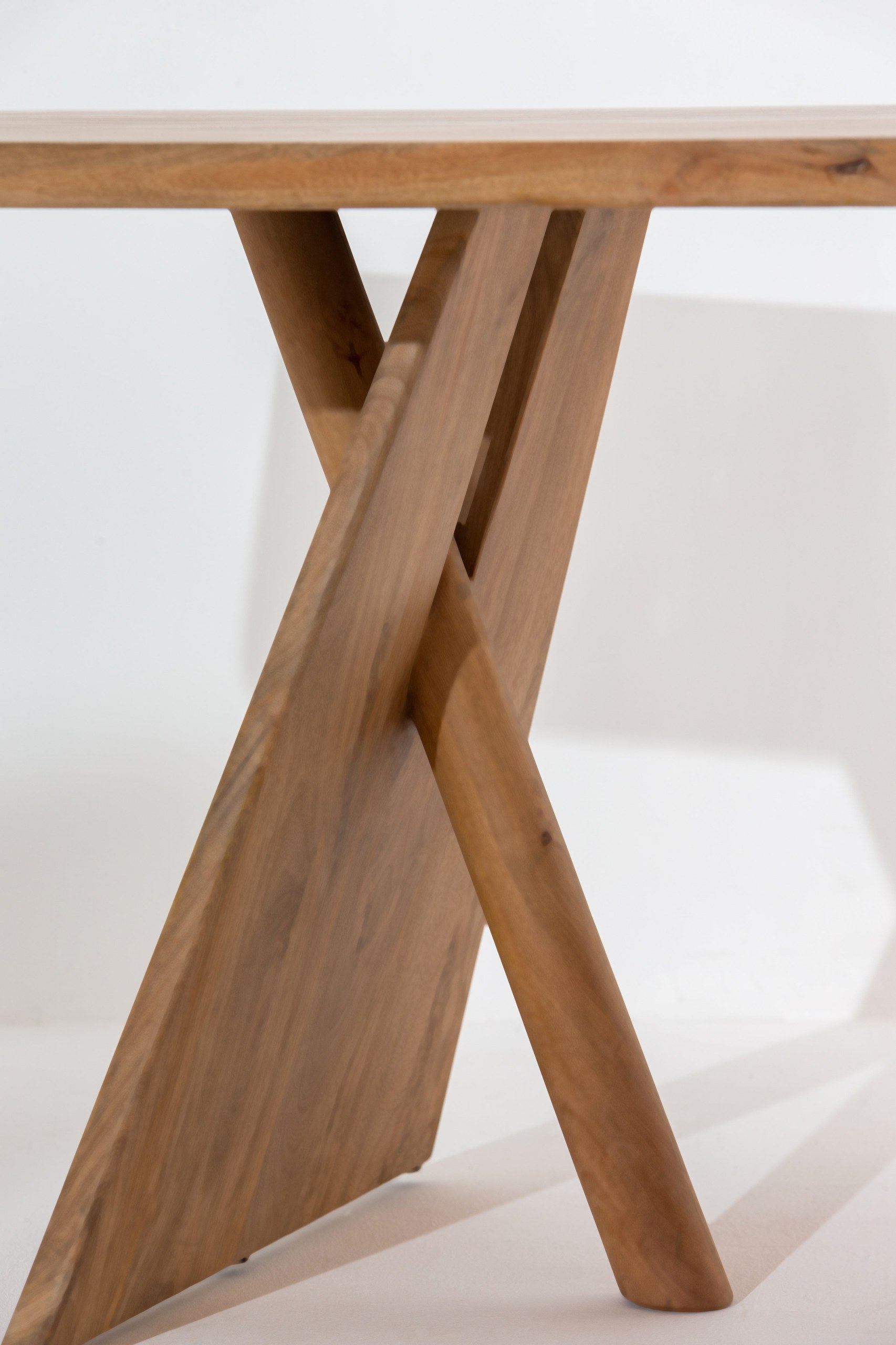 Zandria Wooden Dining Table - Image 6