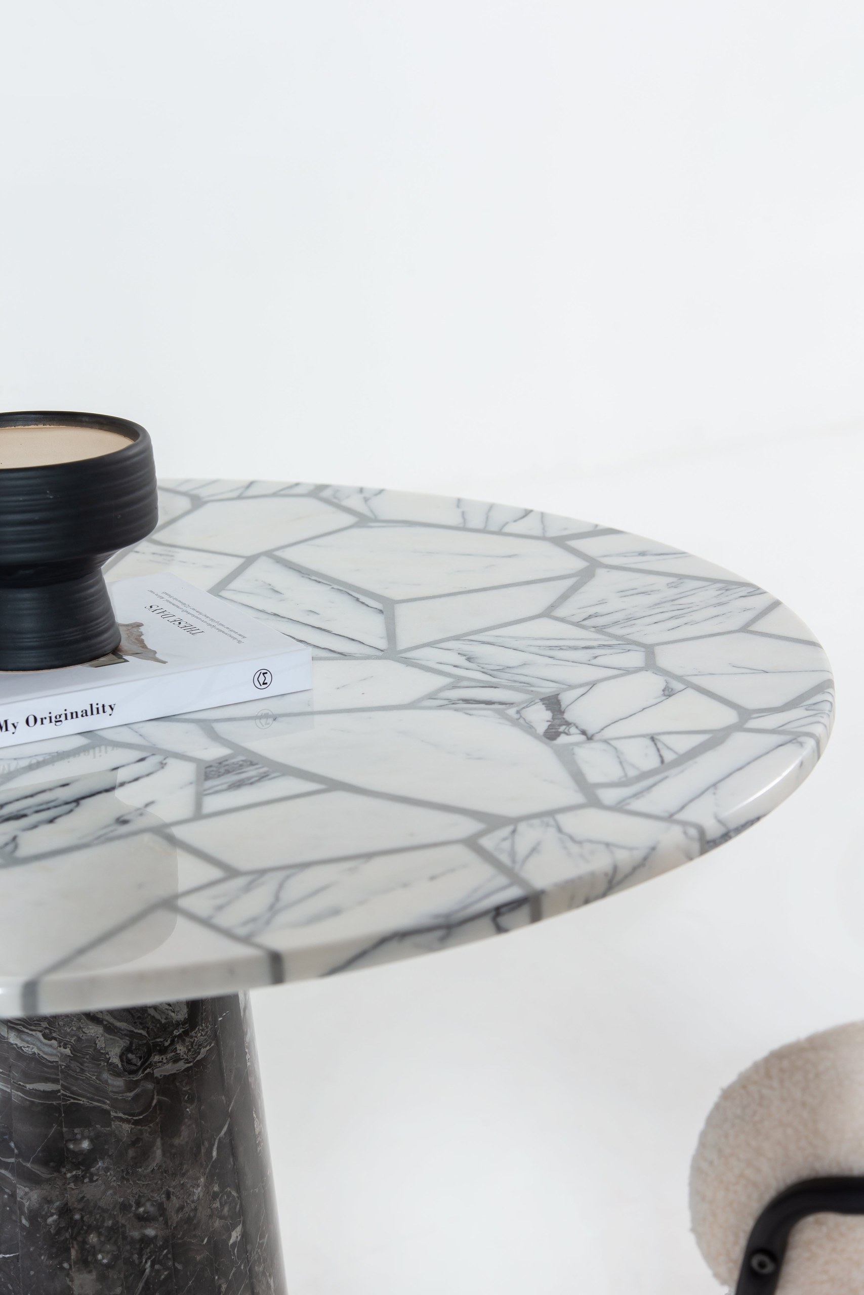 Belova Lilac Marble Top Dining Table with Orobico Grey Base - Image 3