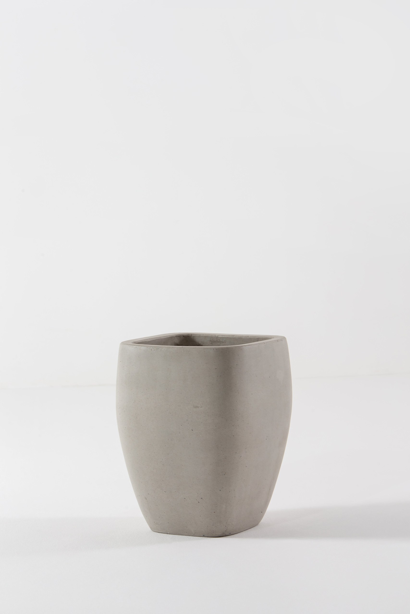Ando Concrete Pot - Image 7