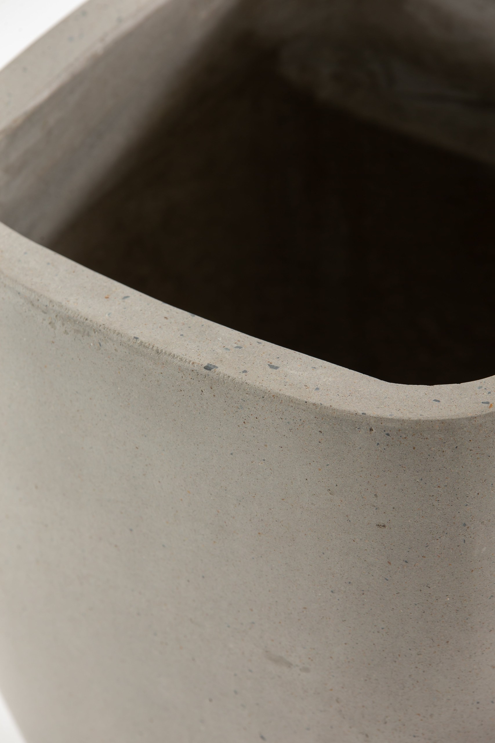 Ando Concrete Pot - Image 10