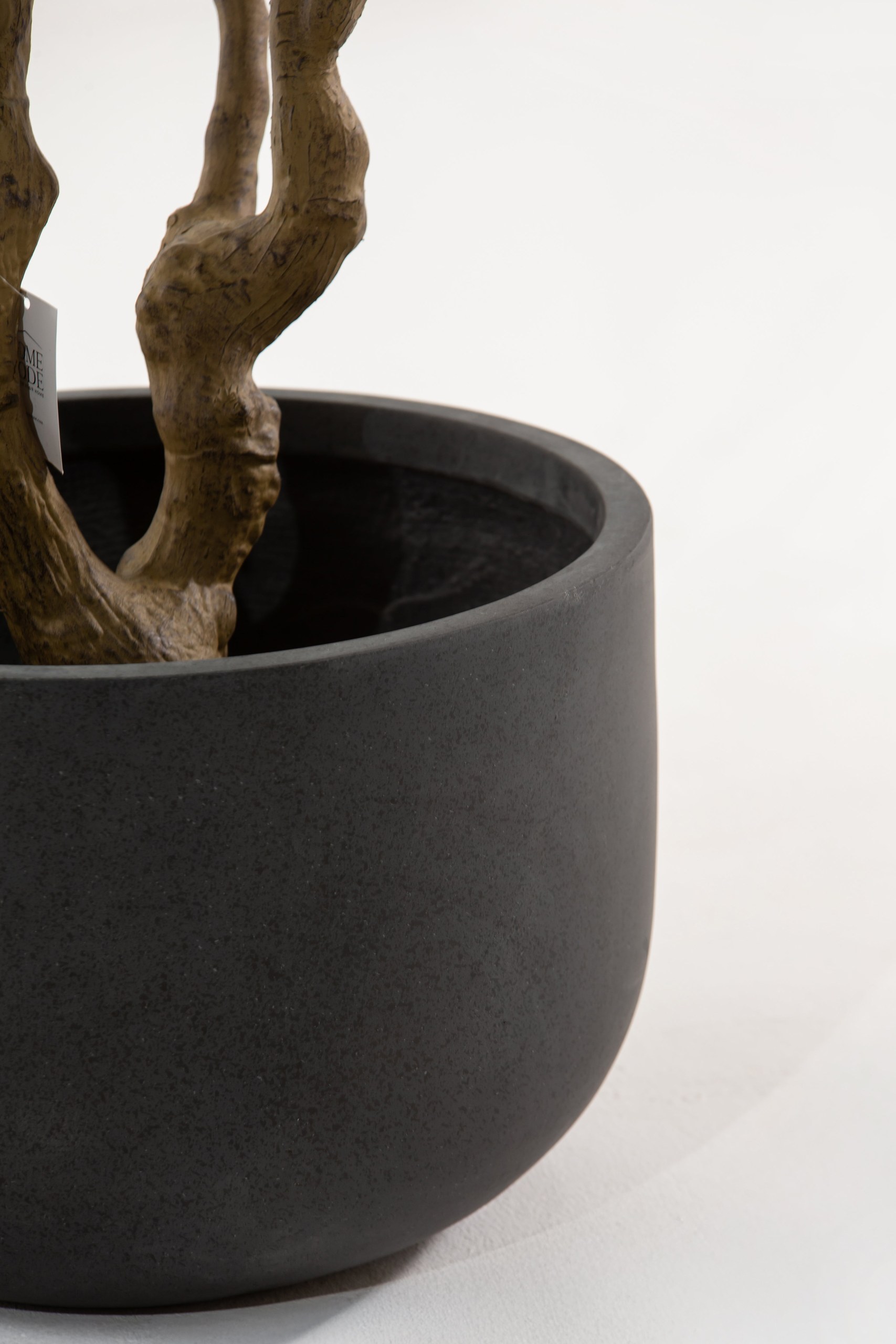 Rowanna Charcoal Black Fiber Pot - Image 5